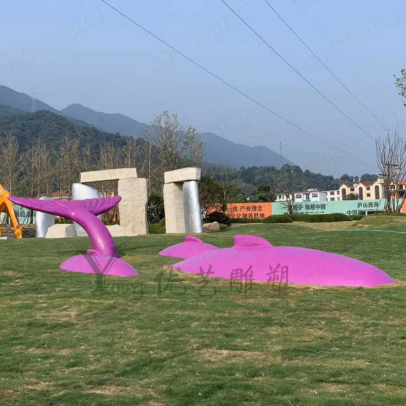 小區(qū)景觀雕塑規(guī)劃時要注意什么呢？